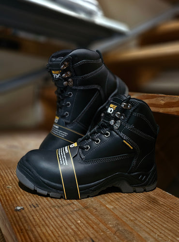 00013 Waterproof Men work boots 💯