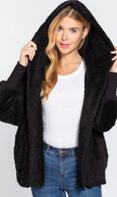 Cargar imagen en el visor de la galería, HOODIE OVERSIZED FAUX FUR OPEN JACKET SIZE SMALL AND MEDIUM AVAILABLE